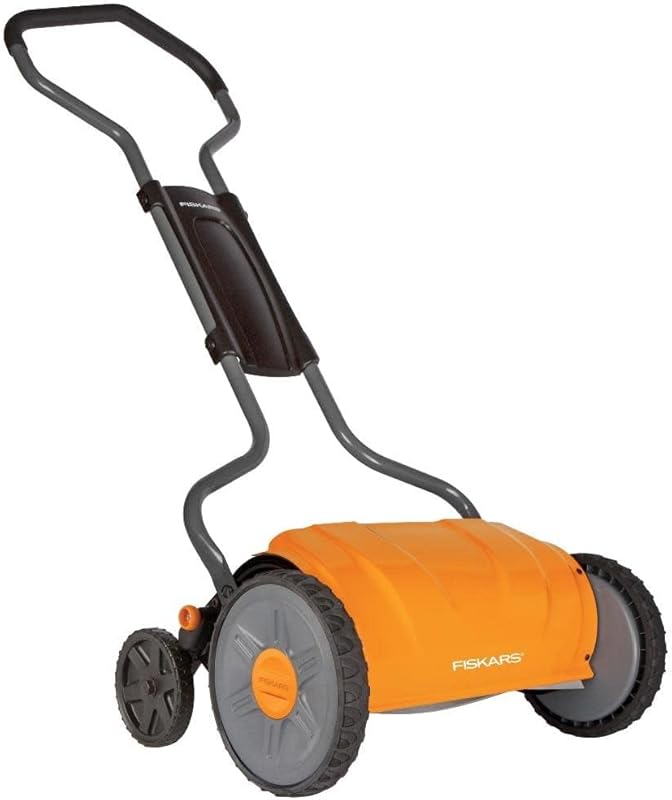 Fiskars 17-Inch Manual Push Reel Mower: Sharp Steel Blades, Eco-Friend