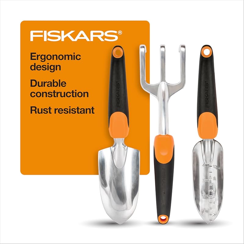 Fiskars 3-in-1 Garden Tool Set with Polished Cast-Aluminum Heads, Non-