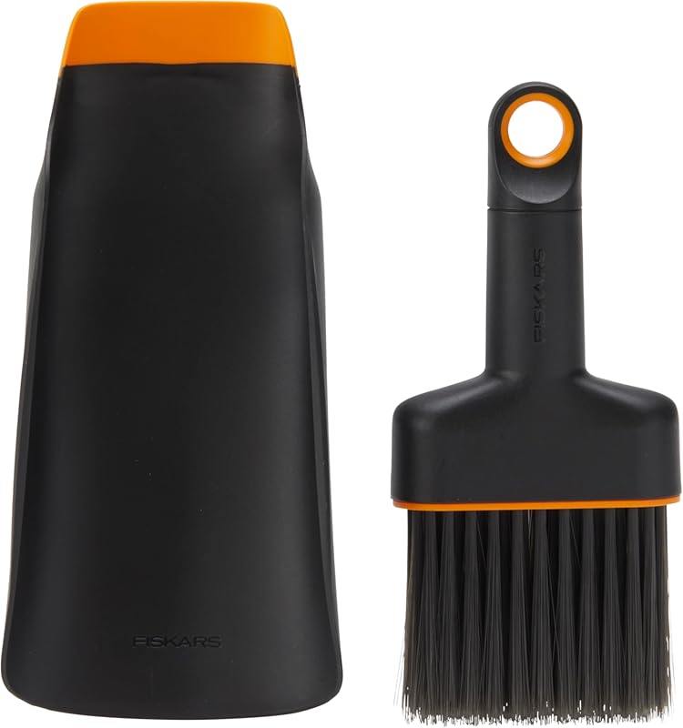 Fiskars Soil Scoop & Brush Set: Dual-Sided Indoor Tool for Potting, Cl