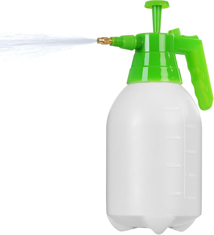 MaxWorks 51021 2L Hand Pump Sprayer: Adjustable Brass Nozzle with Mist