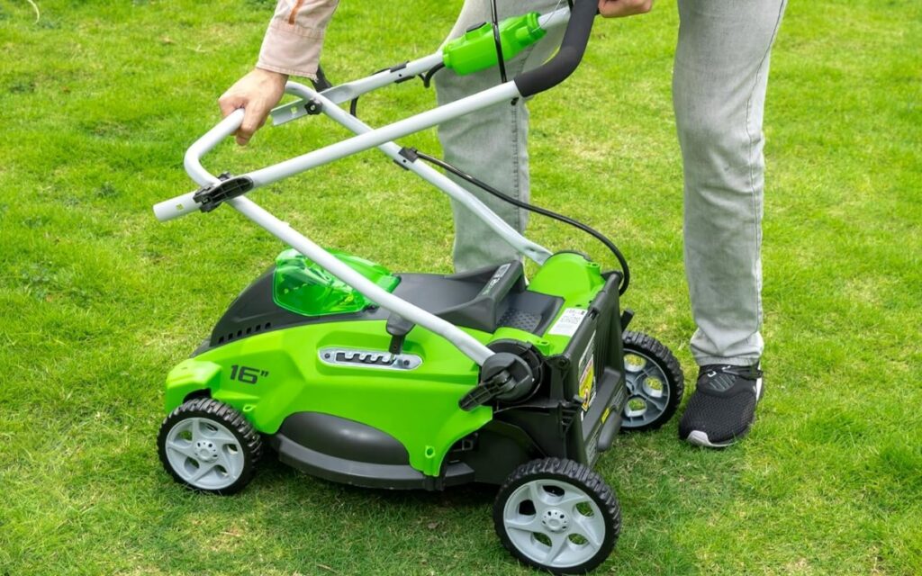 6 Best Lawn Mowers for 15 Inch Grass Efficiently Handling Tall Growth Best Lawn Mowers for 15 Inch Grass Efficiently Handling Tall Growth